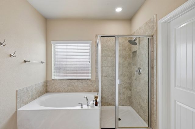 300 Delgany Trail, Fort Worth, TX 76052