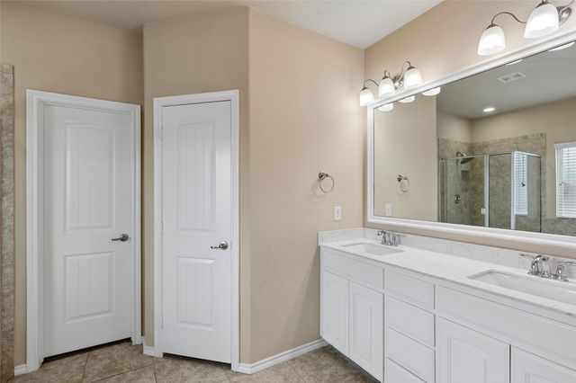300 Delgany Trail, Fort Worth, TX 76052
