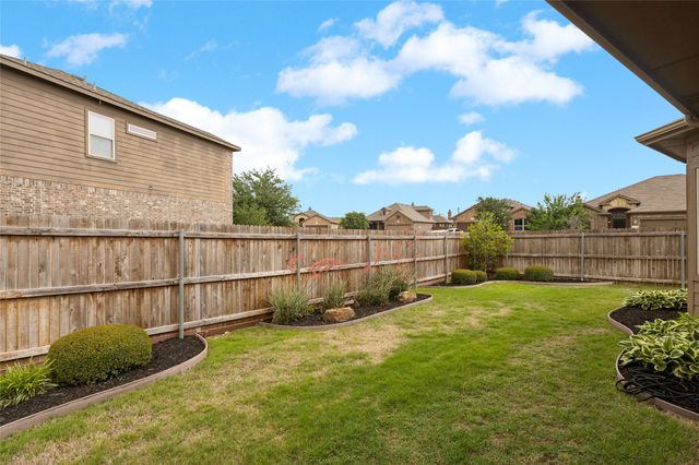 300 Delgany Trail, Fort Worth, TX 76052