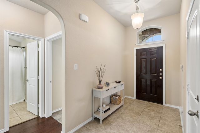 300 Delgany Trail, Fort Worth, TX 76052