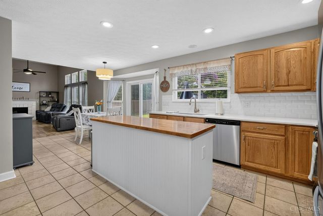 205 Steeplechase Drive, Springboro, OH 45066