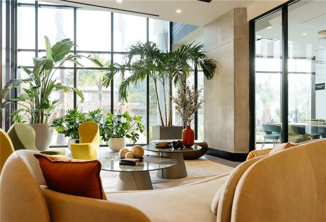 307 SW 5th St 2009, Fort Lauderdale, FL 33315