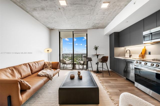 307 SW 5th St 2009, Fort Lauderdale, FL 33315