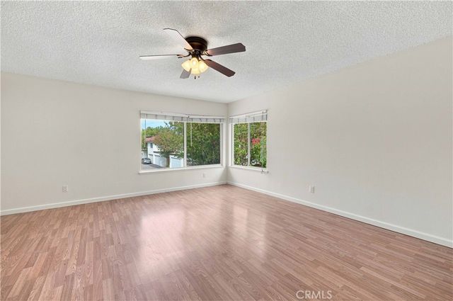 10120 Larwin Avenue 3, Chatsworth, CA 91311