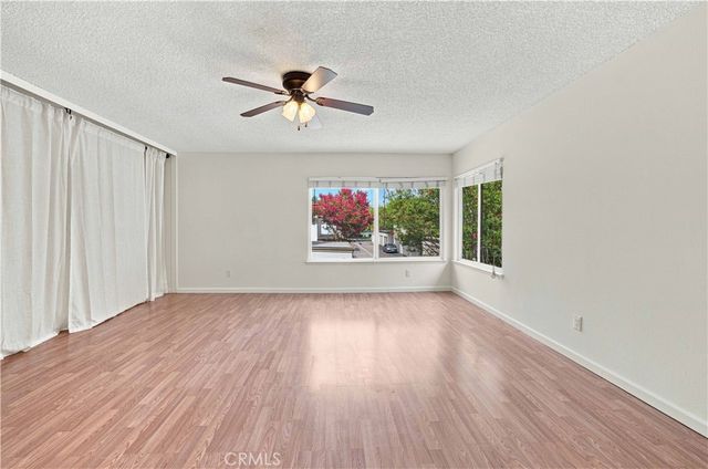 10120 Larwin Avenue 3, Chatsworth, CA 91311
