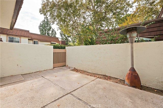 10120 Larwin Avenue 3, Chatsworth, CA 91311