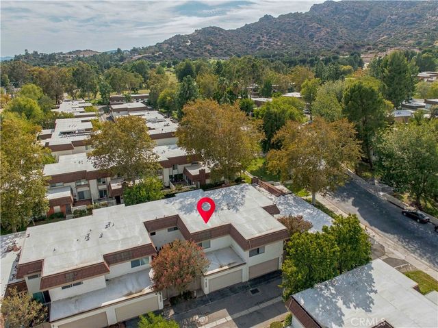 10120 Larwin Avenue 3, Chatsworth, CA 91311