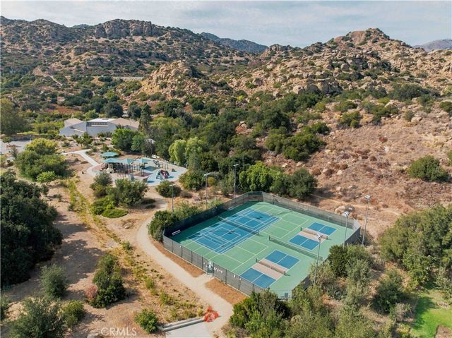 10120 Larwin Avenue 3, Chatsworth, CA 91311