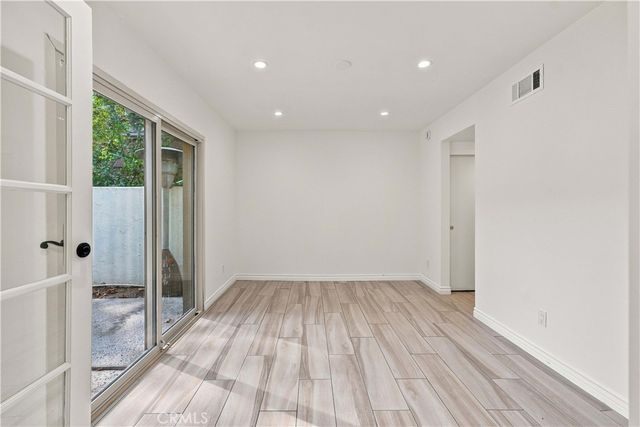 10120 Larwin Avenue 3, Chatsworth, CA 91311