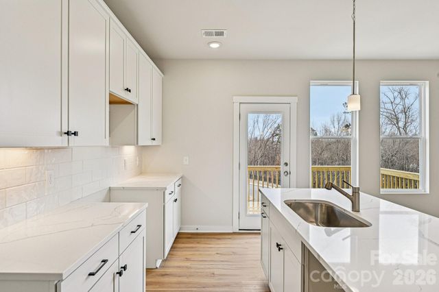 11025 Warfield Avenue 02, Huntersville, NC 28078