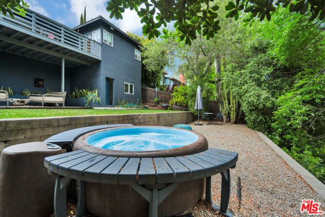 380 Tamarac Drive, Pasadena, CA 91105