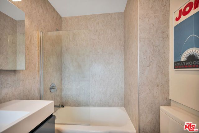 380 Tamarac Drive, Pasadena, CA 91105