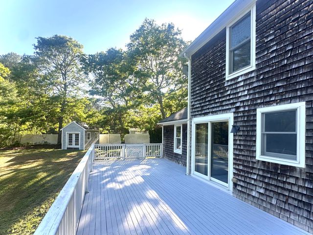 744 Old Barnstable Road, Mashpee, MA 02649