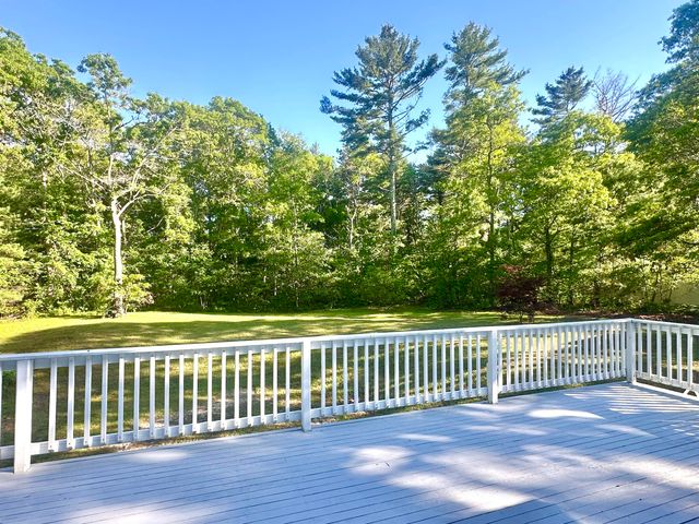 744 Old Barnstable Road, Mashpee, MA 02649