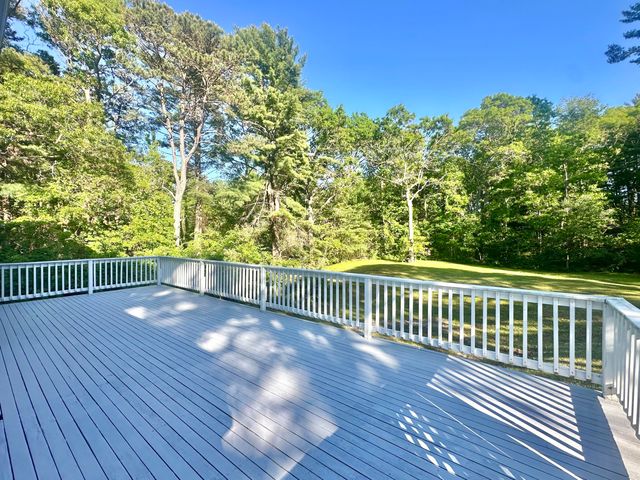 744 Old Barnstable Road, Mashpee, MA 02649
