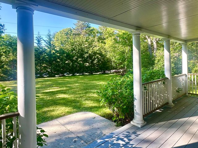 744 Old Barnstable Road, Mashpee, MA 02649