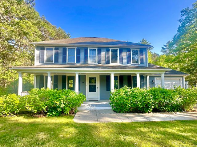 744 Old Barnstable Road, Mashpee, MA 02649