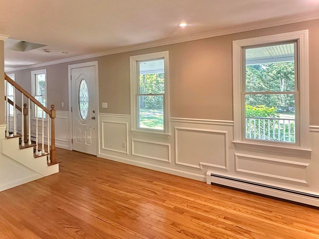 744 Old Barnstable Road, Mashpee, MA 02649