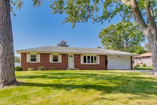 1031 Lindenwood Drive, Aurora, IL 60506