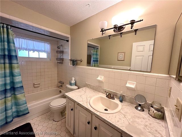 82 Lake Byrd Boulevard, Avon Park, FL 33825