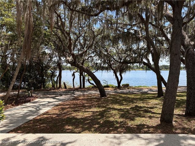 82 Lake Byrd Boulevard, Avon Park, FL 33825