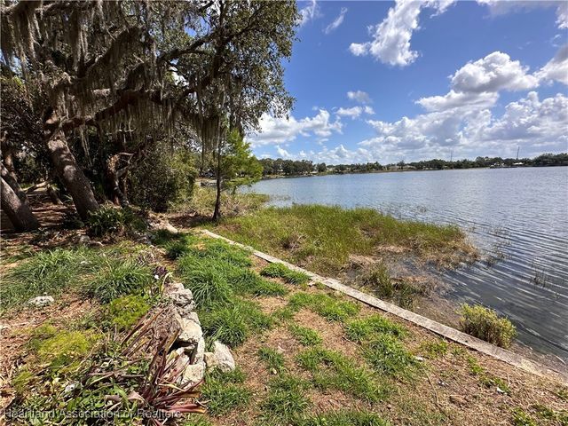 82 Lake Byrd Boulevard, Avon Park, FL 33825