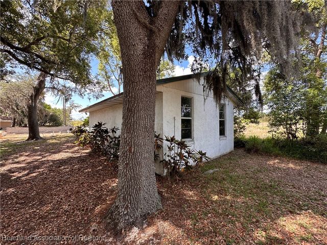 82 Lake Byrd Boulevard, Avon Park, FL 33825