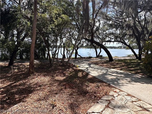82 Lake Byrd Boulevard, Avon Park, FL 33825