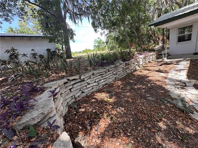 82 Lake Byrd Boulevard, Avon Park, FL 33825