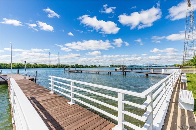 2039 East River Road, Grand Island, NY 14072