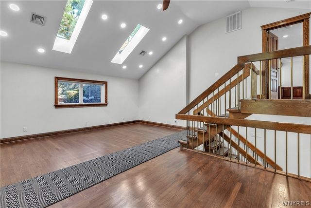 2039 East River Road, Grand Island, NY 14072