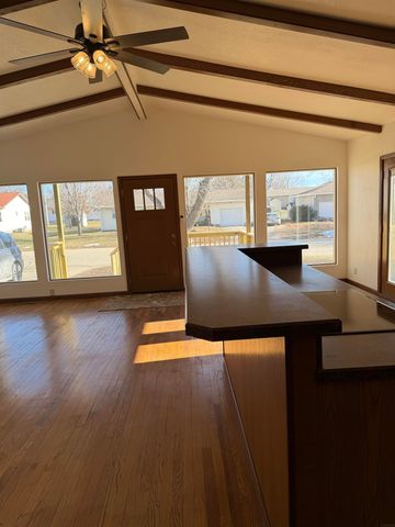 904 MILL Street, Traer, IA 50675