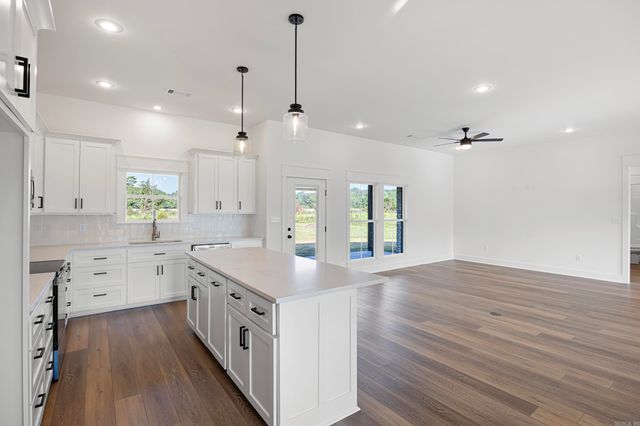 30 Sunny Drive, Morrilton, AR 72110