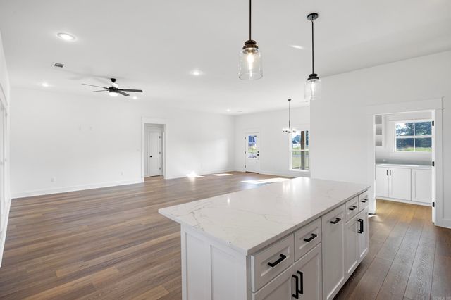 30 Sunny Drive, Morrilton, AR 72110