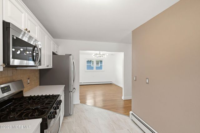 76 Mount Fairweather Lane, Toms River, NJ 08753