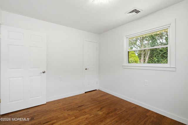 76 Mount Fairweather Lane, Toms River, NJ 08753