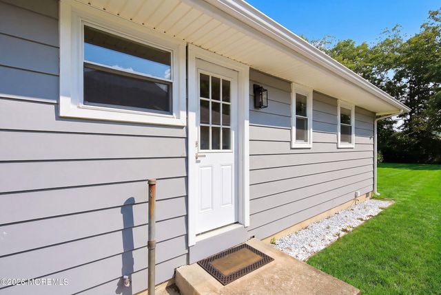 76 Mount Fairweather Lane, Toms River, NJ 08753