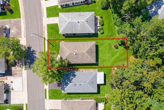 76 Mount Fairweather Lane, Toms River, NJ 08753