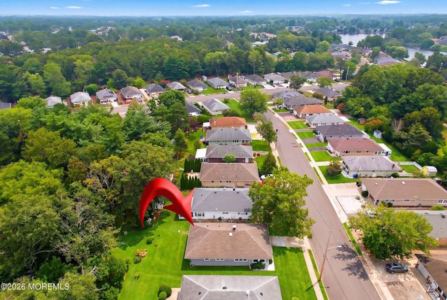 76 Mount Fairweather Lane, Toms River, NJ 08753