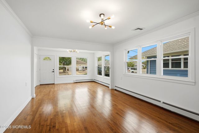76 Mount Fairweather Lane, Toms River, NJ 08753