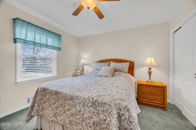 407 Clinton Avenue, Middlesex, NJ 08846