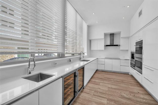 9501 Collins Ave 1, Surfside, FL 33154