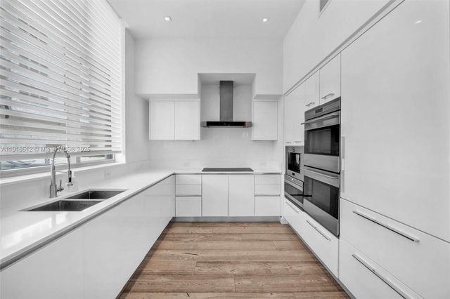 9501 Collins Ave 1, Surfside, FL 33154