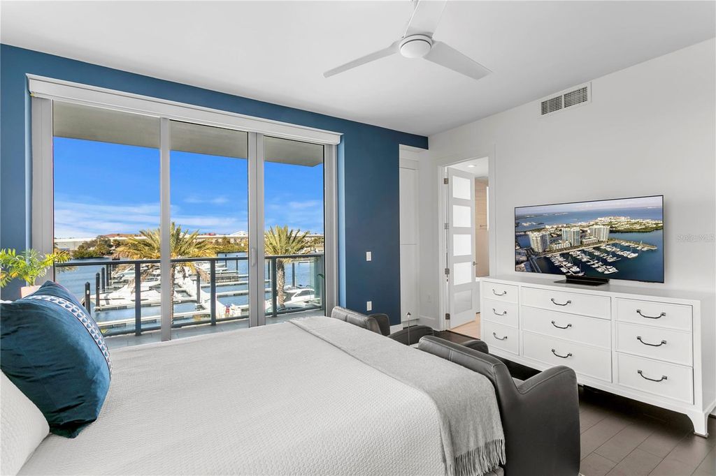 Image 14 of property listing at 5142 MARINA WAY, Tampa, FL 33611