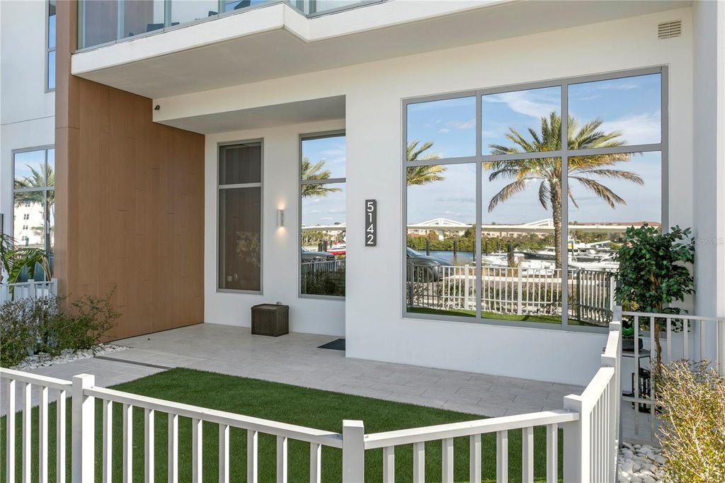 Image 43 of property listing at 5142 MARINA WAY, Tampa, FL 33611