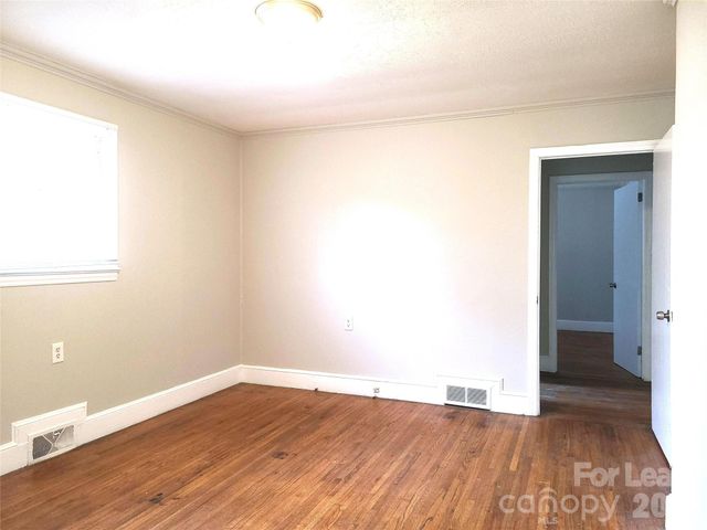 90 Creswell Drive NE, Concord, NC 28025