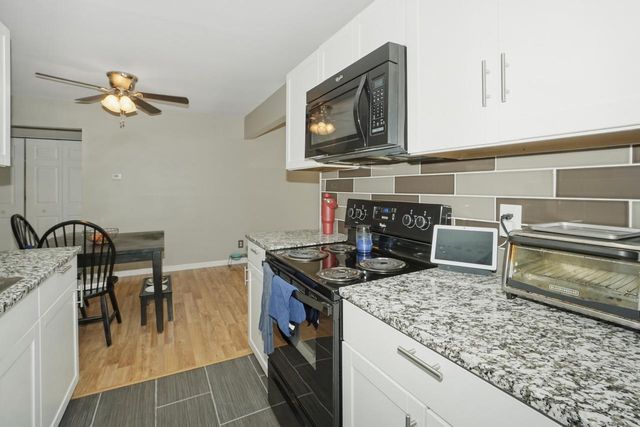 1441 30th AVENUE, Kenosha, WI 53144