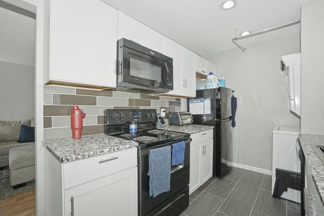 1441 30th AVENUE, Kenosha, WI 53144