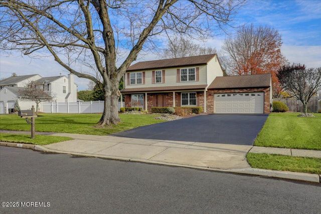 3 Abilene Lane, Manalapan, NJ 07726