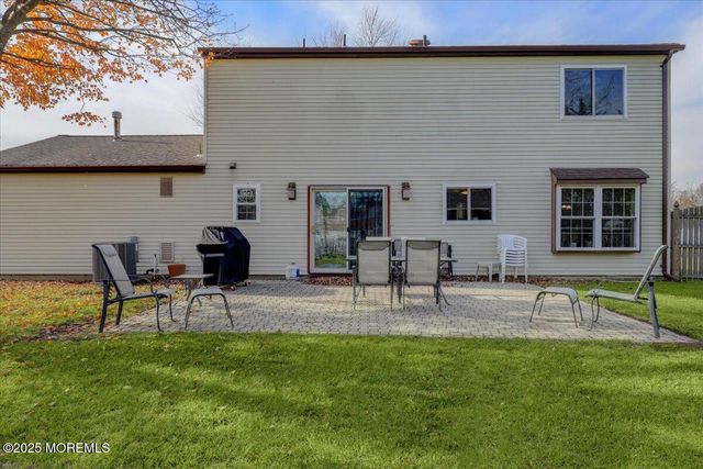 3 Abilene Lane, Manalapan, NJ 07726